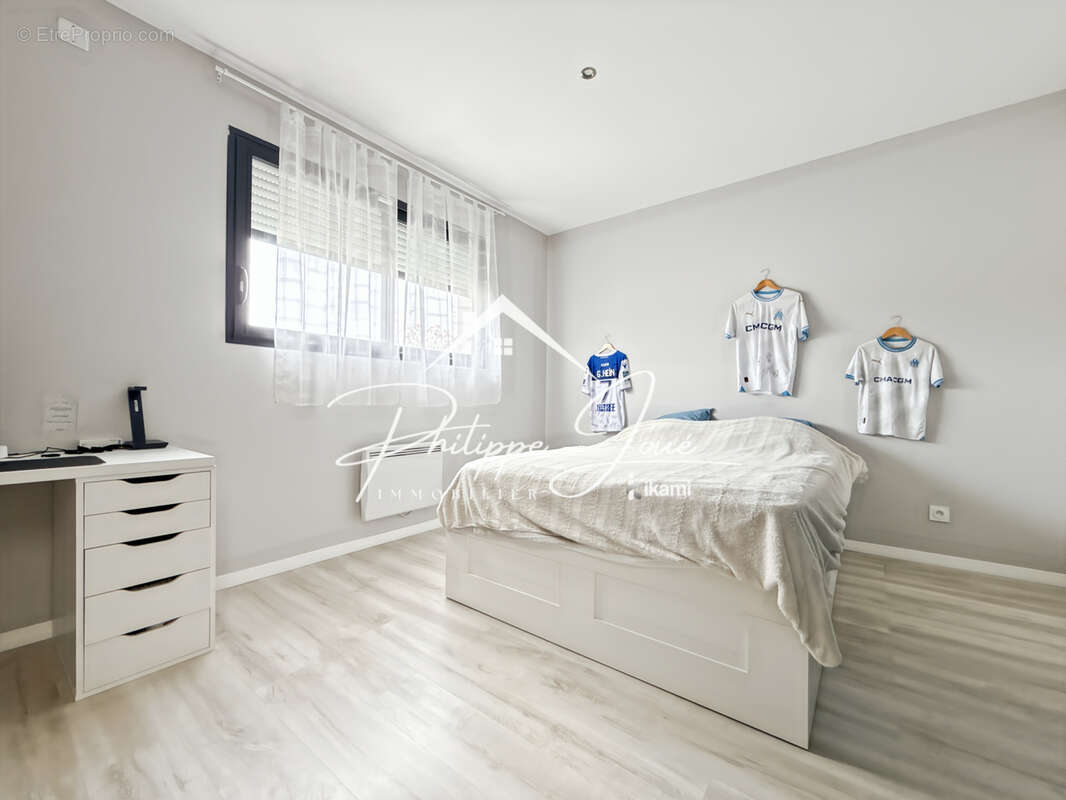 Maison à COURTOIS-SUR-YONNE