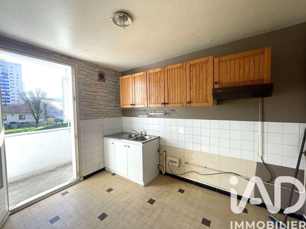 Photo 3 - Appartement à LE PONT-DE-CLAIX