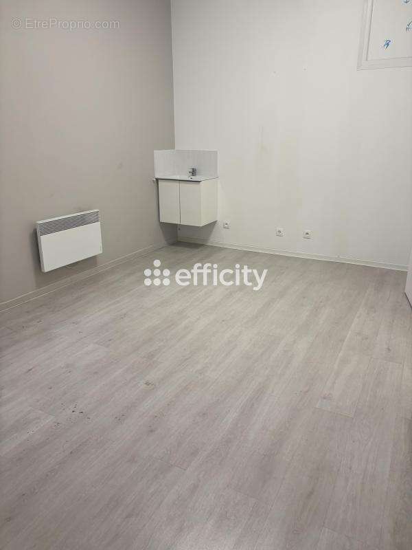 Commerce à MARSEILLE-7E