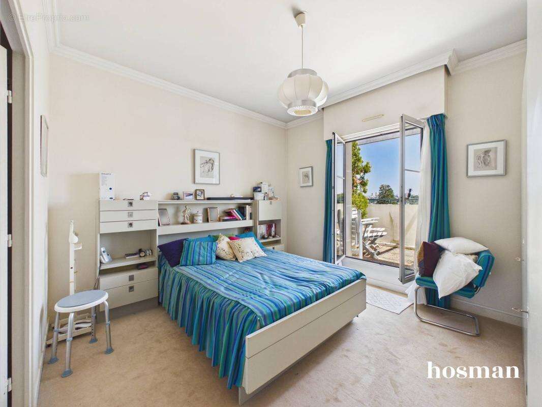 Appartement à BOURG-LA-REINE