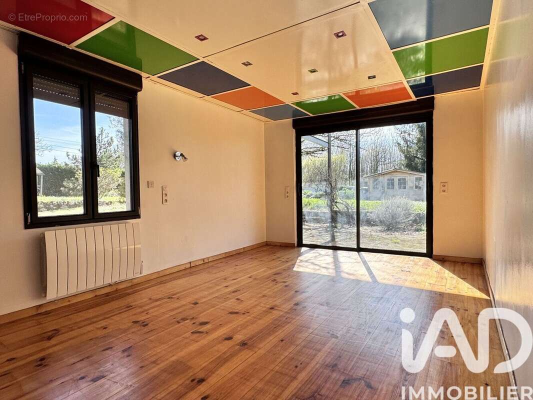 Maison 178 m² à La Riviere  - photo 7