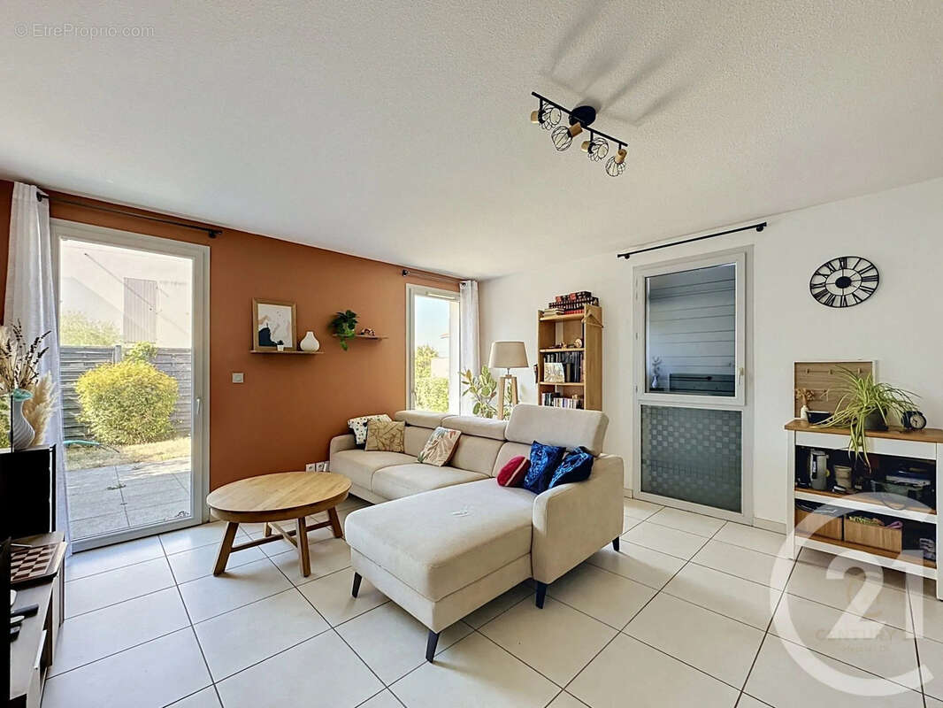 Appartement à CHARLY