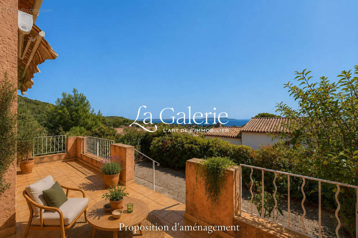 Maison 180 m² à Carqueiranne  - photo 3