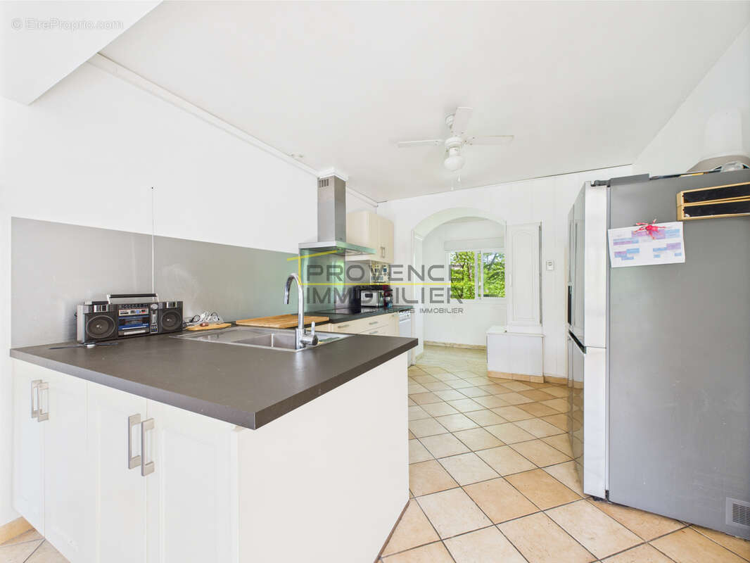 Maison à MONTELIMAR