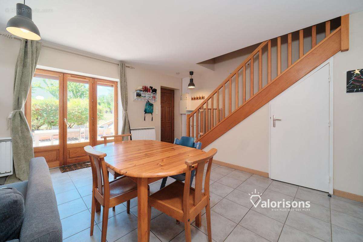 Maison 54 m² à Jons  - photo 11
