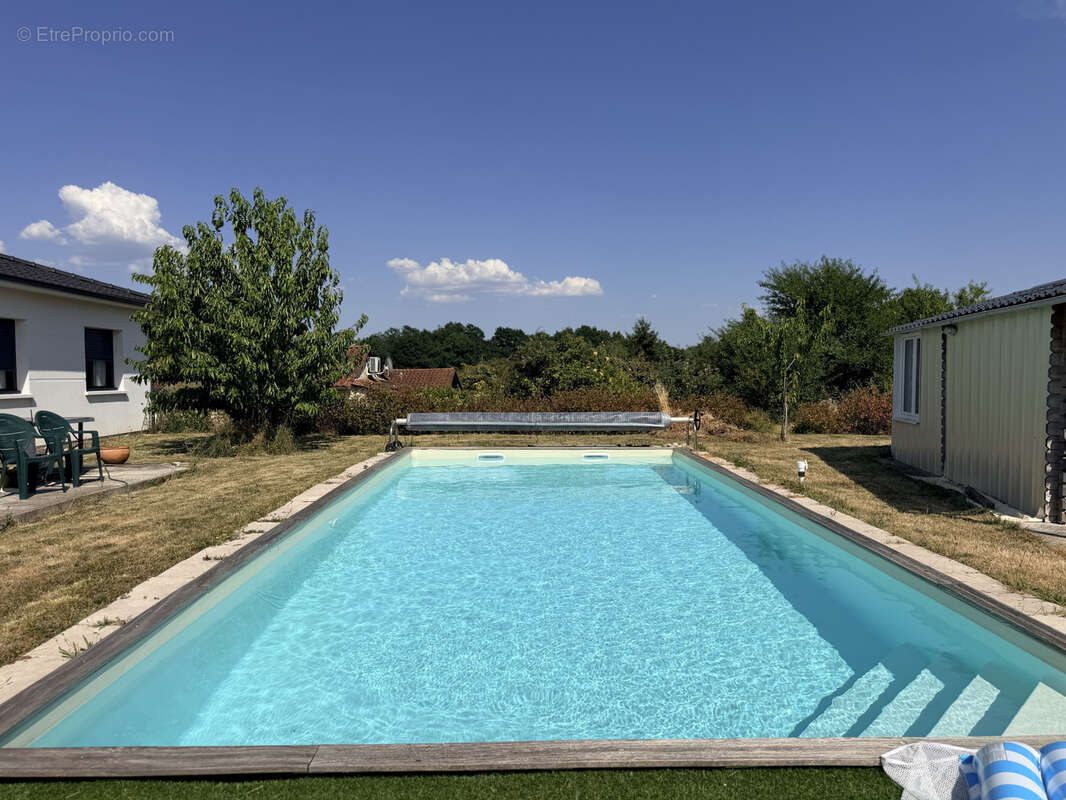 Maison contemporaine avec piscine, garage et deux studios - photo 15