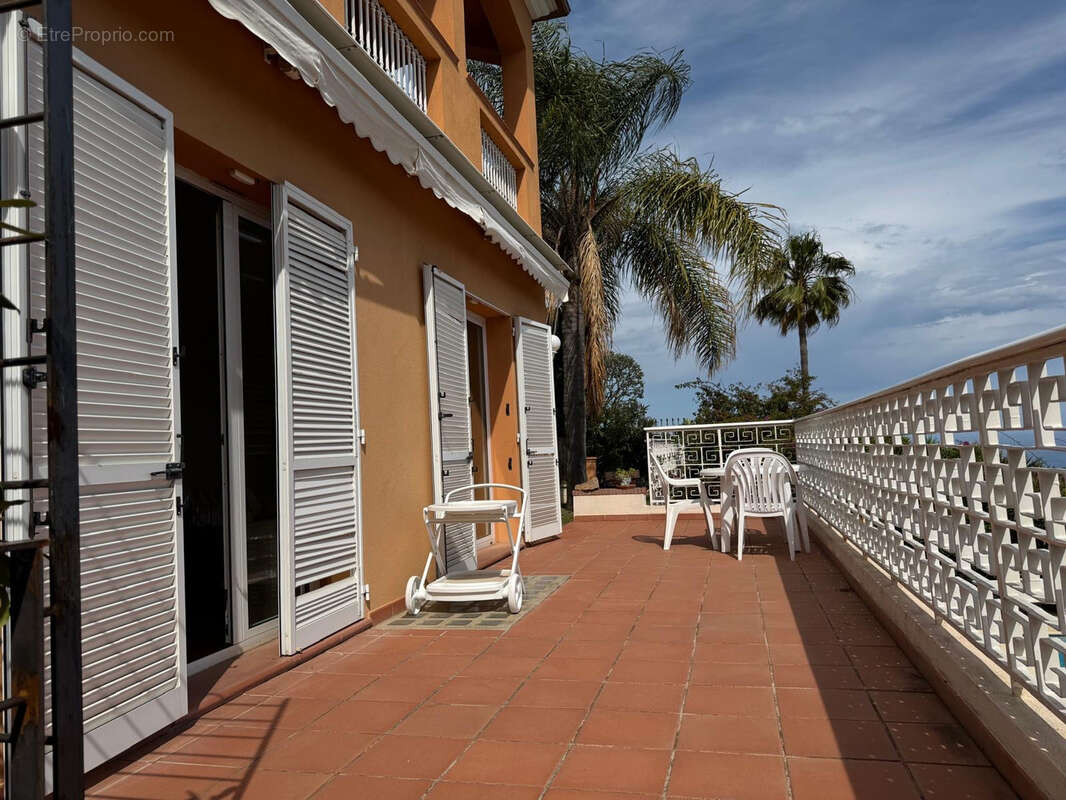 Maison à BEAUSOLEIL