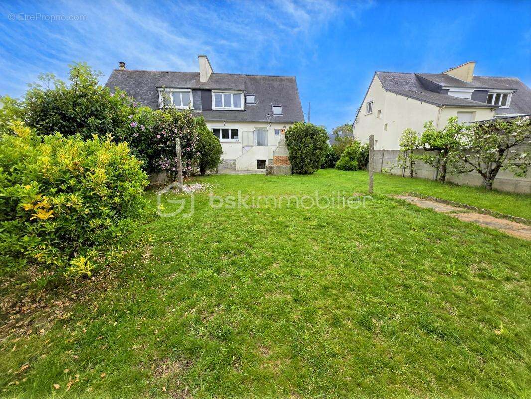 Maison à PLOUER-SUR-RANCE