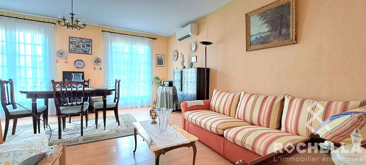 Maison 87 m² à Tonnay-Charente  - photo 4