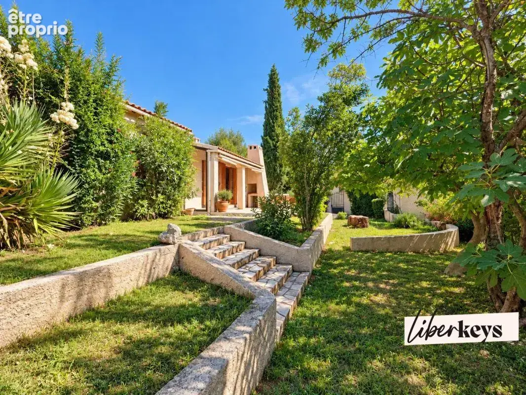 Éguilles – maison de plain-pied de 115,70 m² – terrain arboré de 686 m² – garage - photo 16