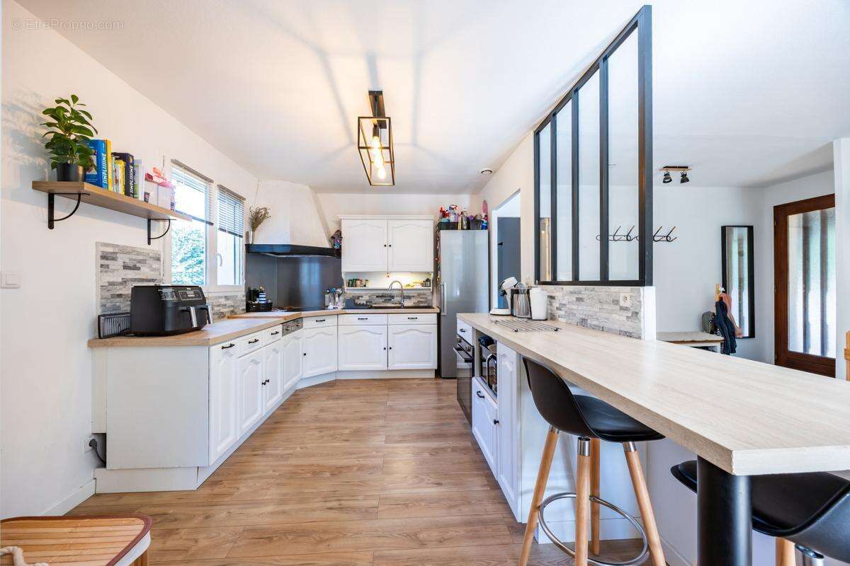 Maison à VILLENAVE-D'ORNON