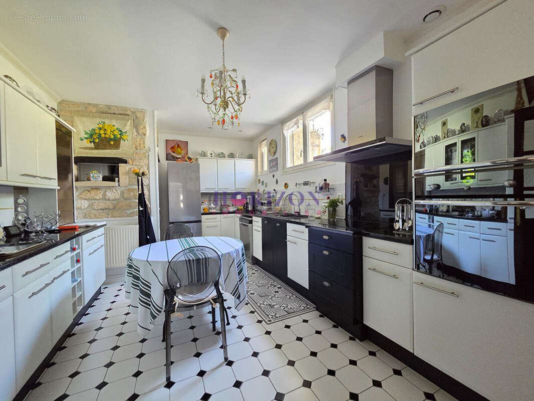 Maison à VILLERS-SOUS-SAINT-LEU