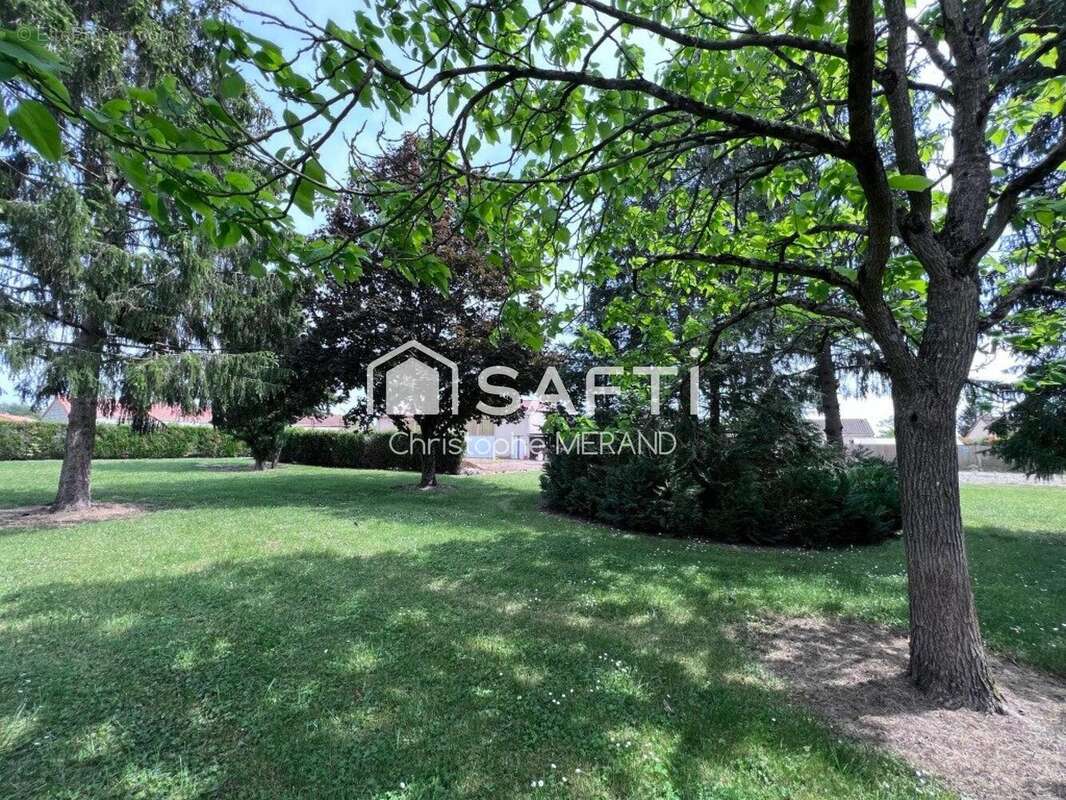 Photo 8 - Maison à LES ORMES