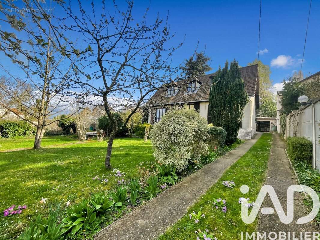 Maison 113 m² à Montfermeil  - photo 3