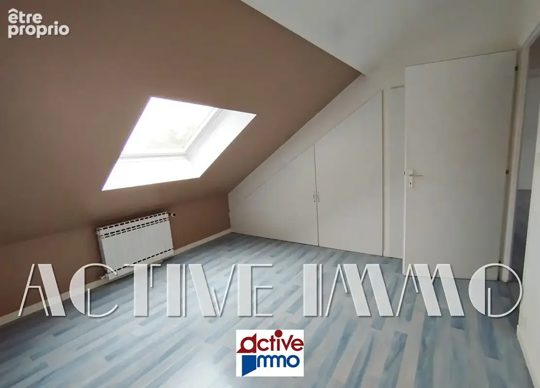 Immeuble de rapport - 3 appartements + garage + jardin - photo 13