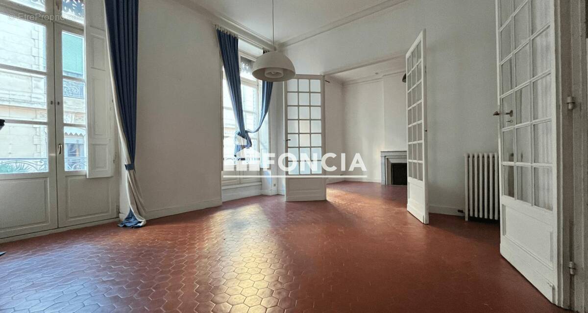 Appartement à NIMES