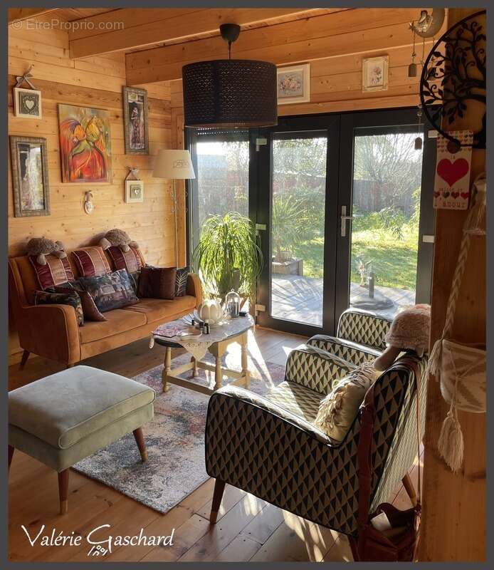 Maison à SAINT-SEURIN-SUR-L'ISLE