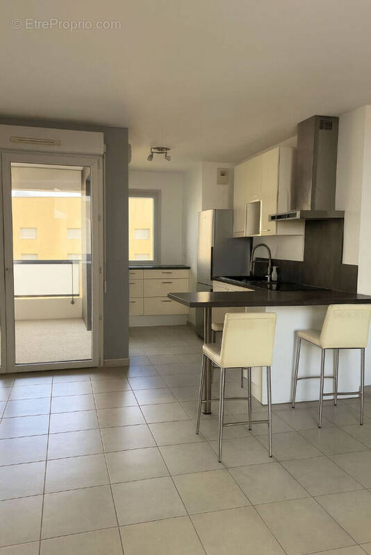 Appartement à MARSEILLE-3E