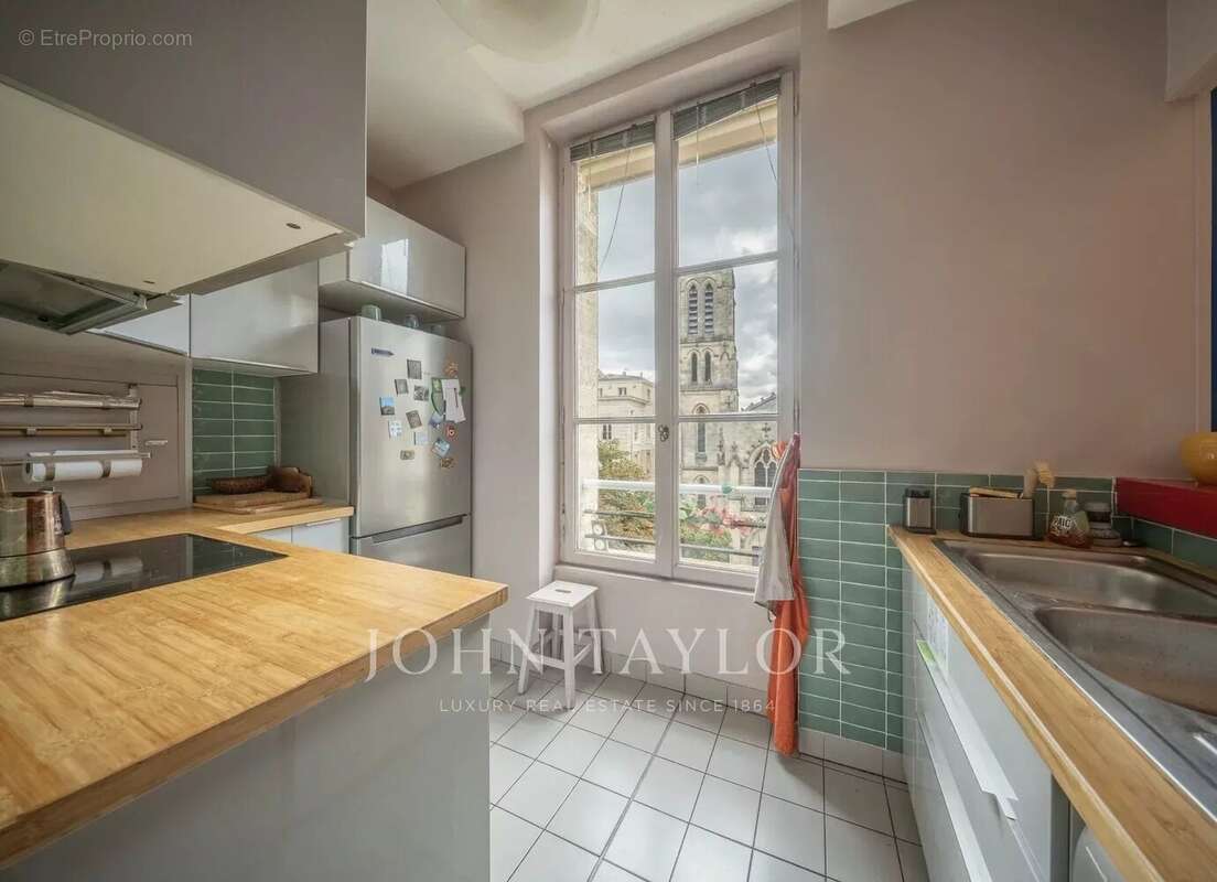 Appartement à BORDEAUX