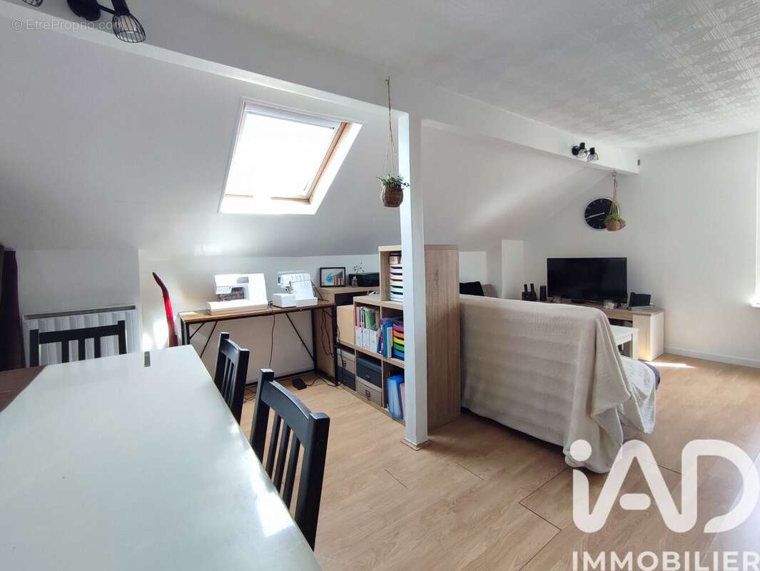 Photo 4 - Appartement à NANTEUIL-LES-MEAUX