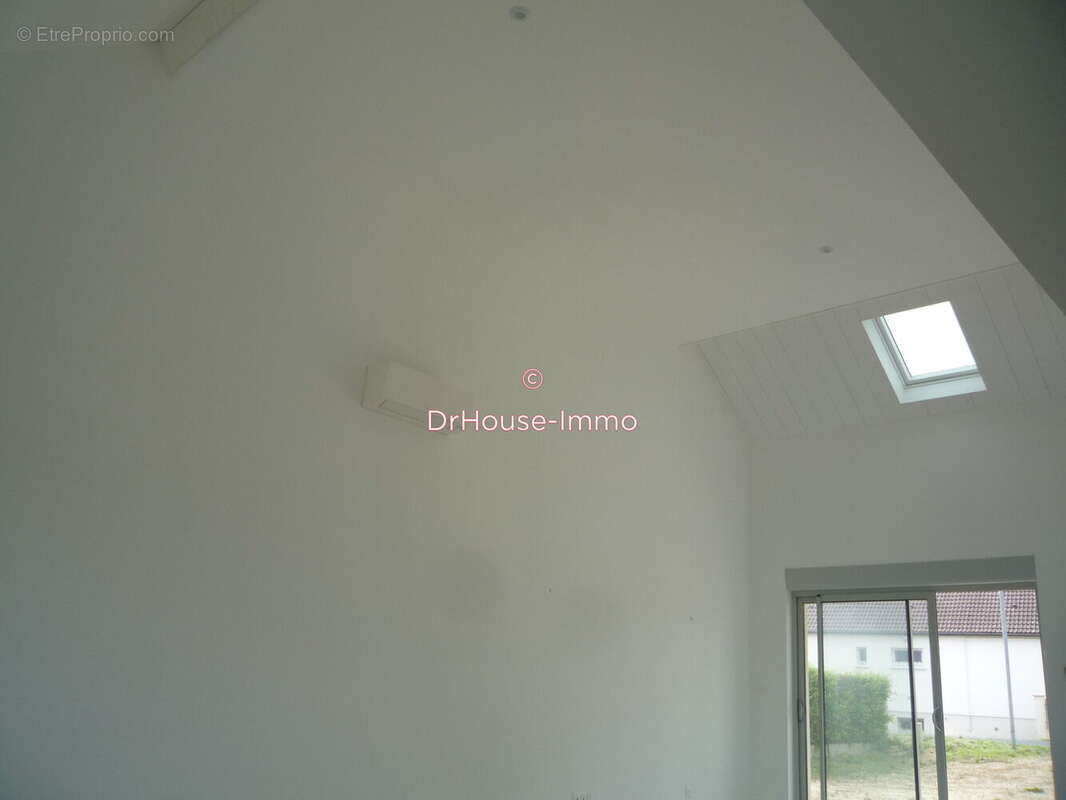 Maison à SAVIGNE-SUR-LATHAN