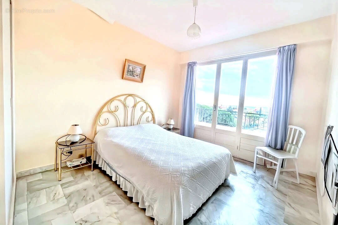 Appartement à CAGNES-SUR-MER