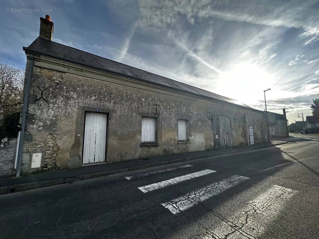 Maison à SAVIGNE-SUR-LATHAN