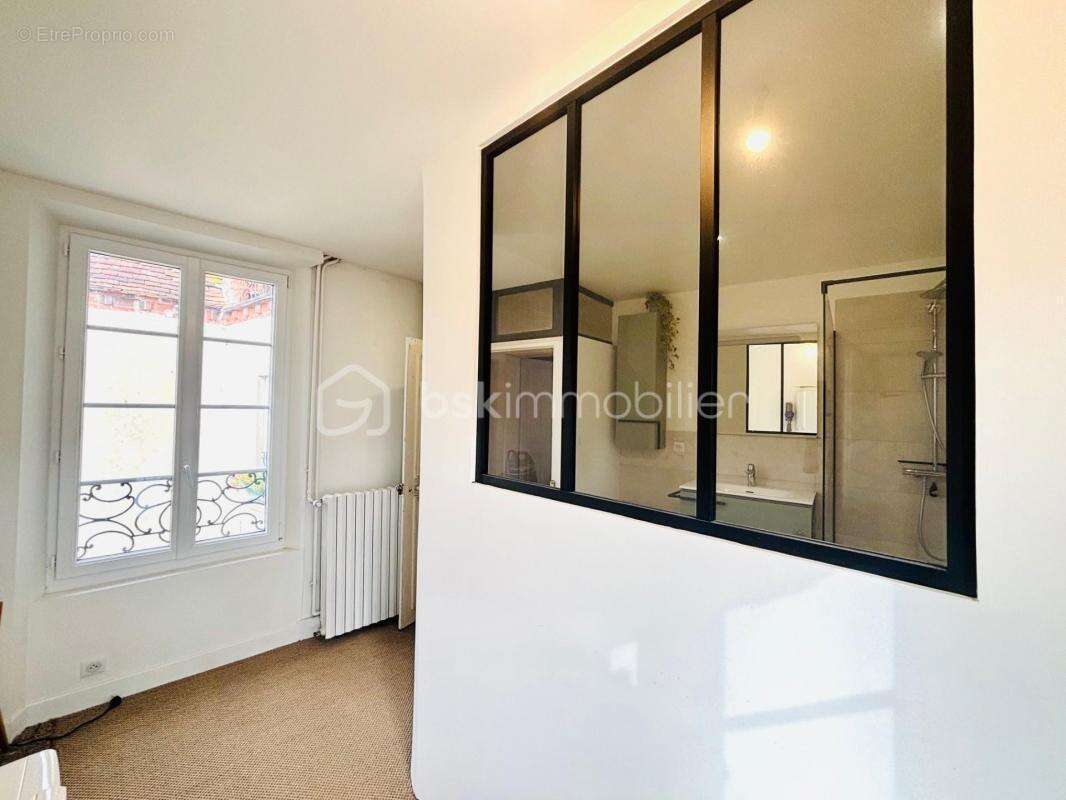 Maison à VILLENEUVE-SUR-YONNE