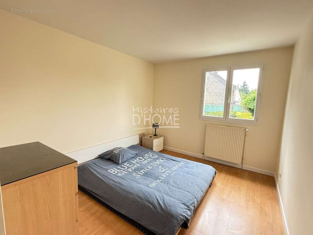 LIVERDY-EN-BRIE – Belle maison de maçon indépendante avec sous-sol total et jardin de 837 m² - photo 11