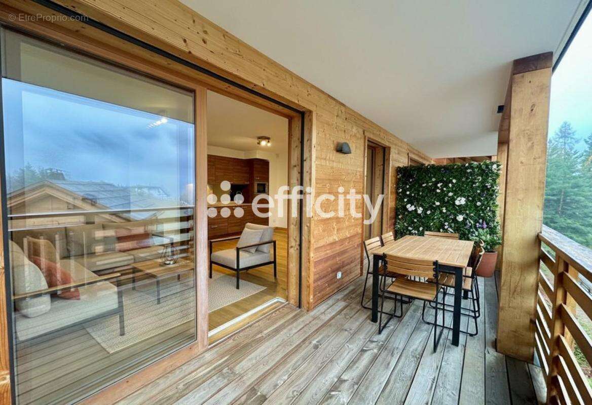 Appartement à SAINT-ETIENNE-DE-TINEE