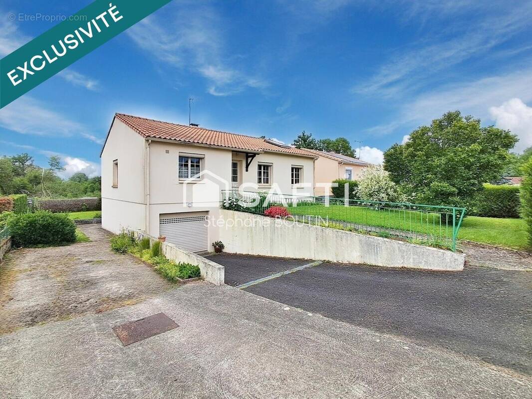 Photo 1 - Maison à SAINT-ANDRE-SUR-SEVRE