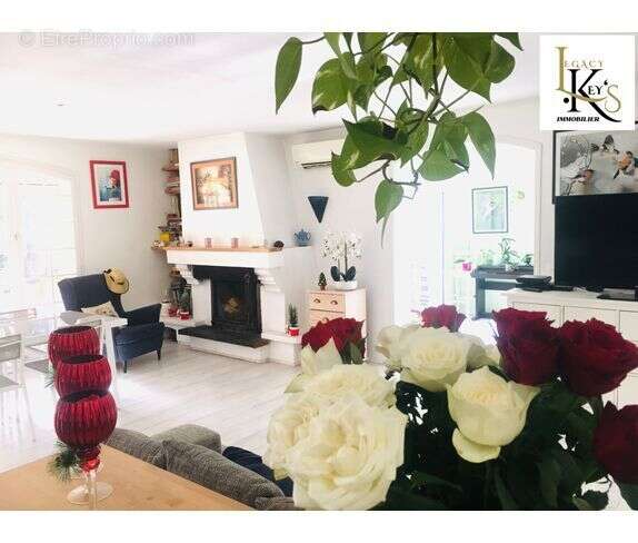 Maison à VILLENAVE-D'ORNON