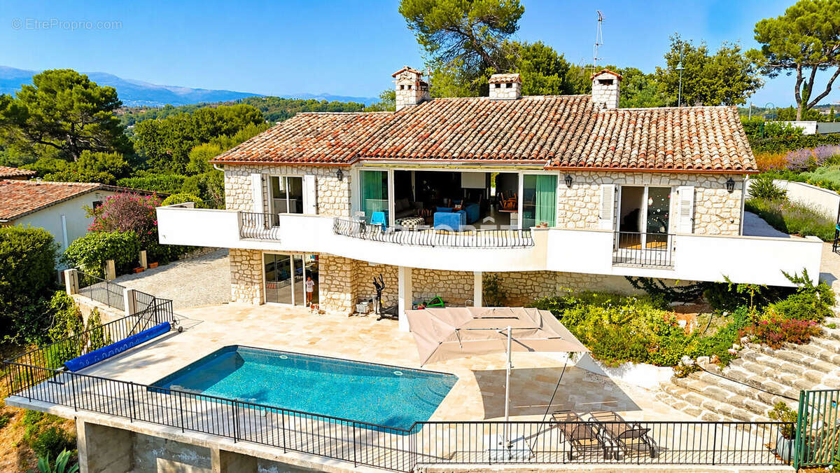 Maison à BIOT