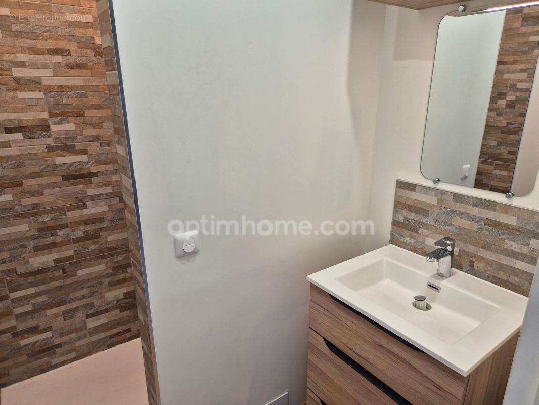 Appartement T3 au calme avec parking - photo 9