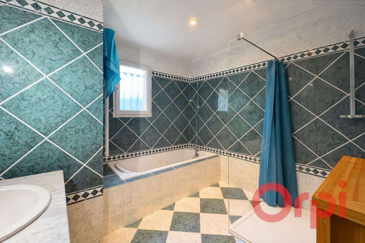 Maison à COSNE-D'ALLIER