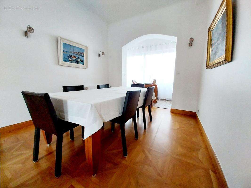 Appartement à SAINT-RAPHAEL