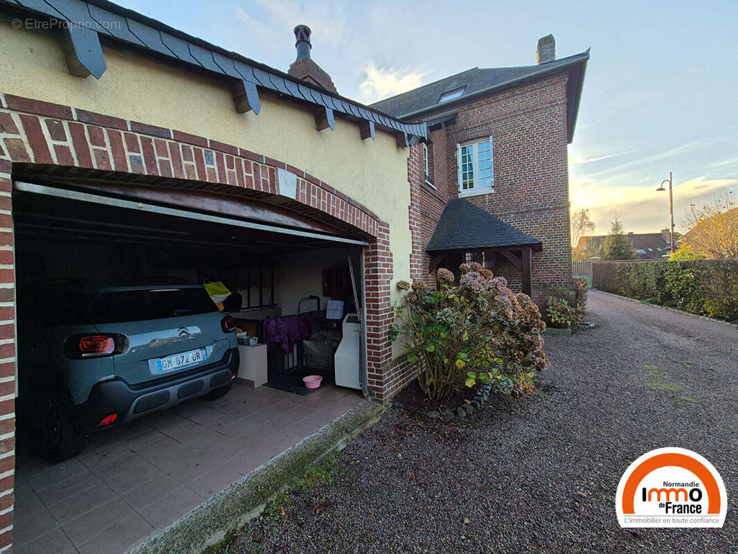 Maison à SAINT-JEAN-DU-CARDONNAY