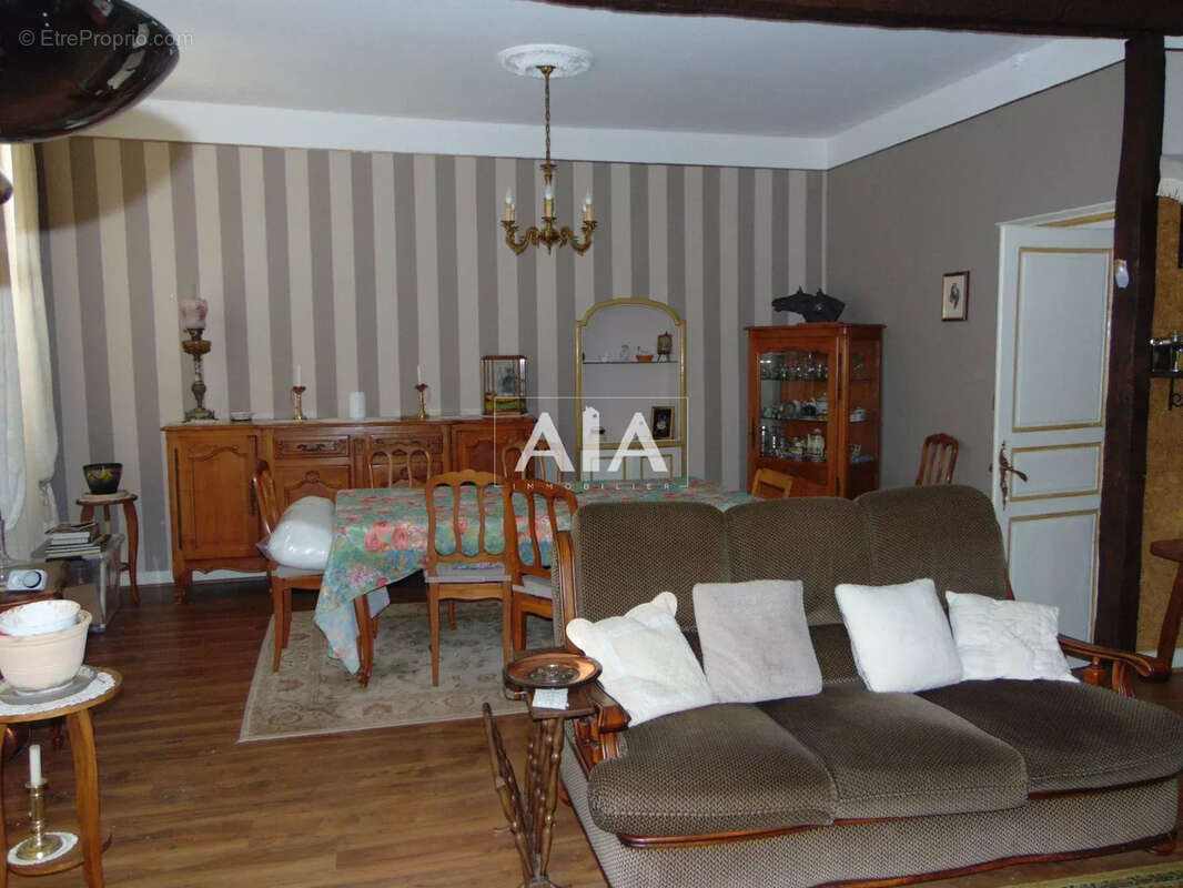 Appartement à RUFFEC