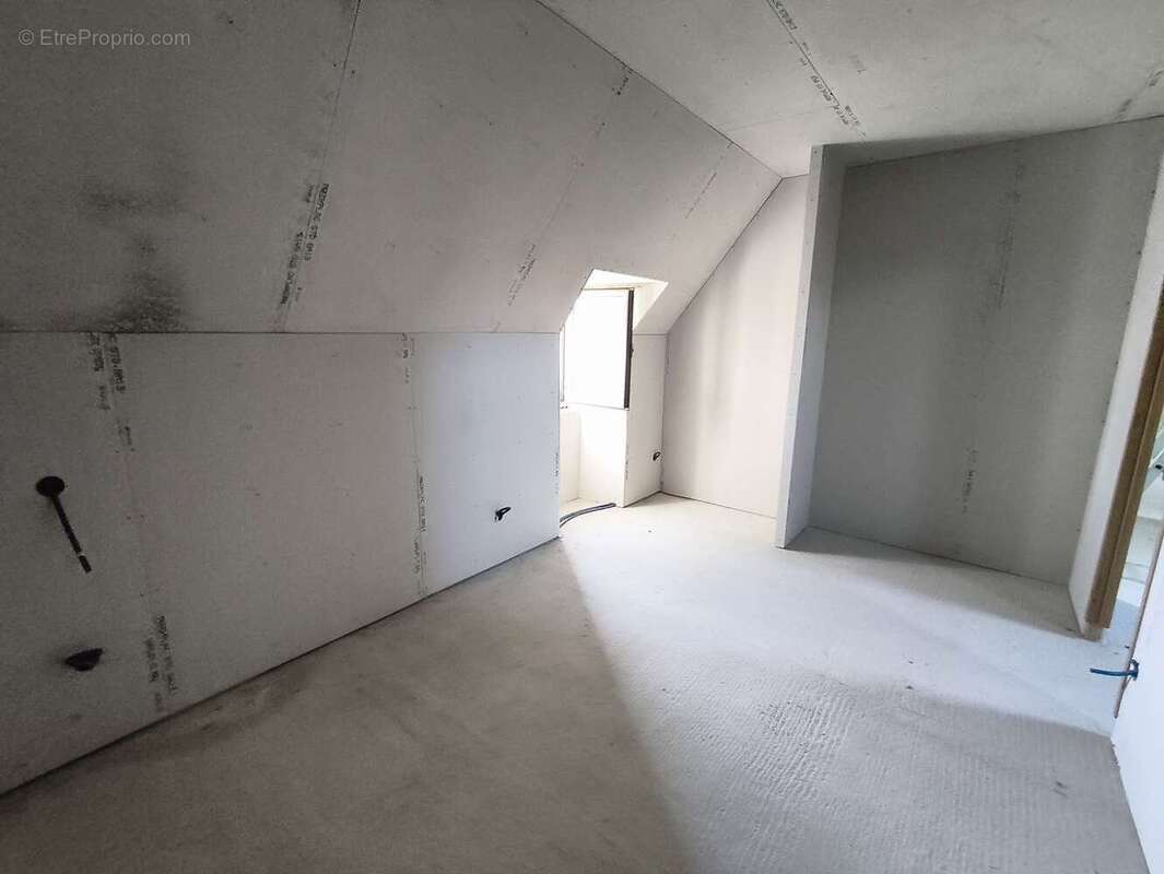 Maison 213 m² à Eyrein  - photo 62