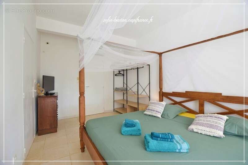 Maison à LES TROIS-ILETS