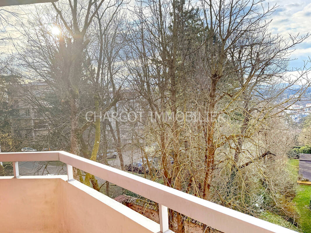 Appartement à TASSIN-LA-DEMI-LUNE