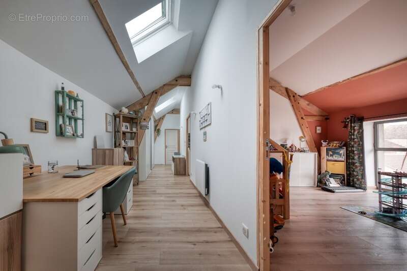 Maison à THOIRY