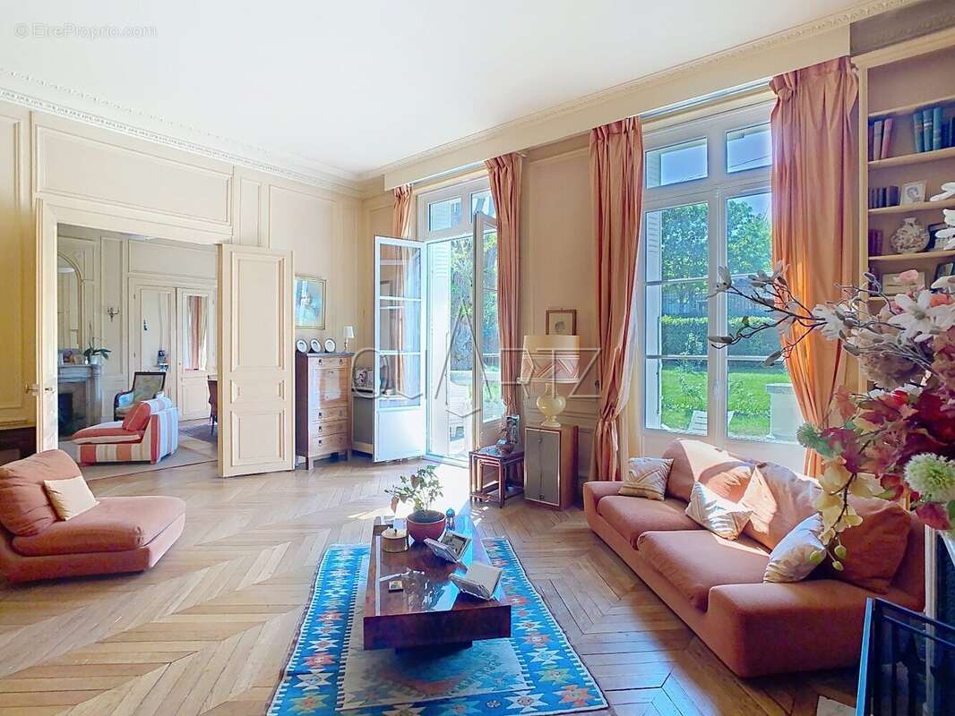 Appartement à LE CHESNAY