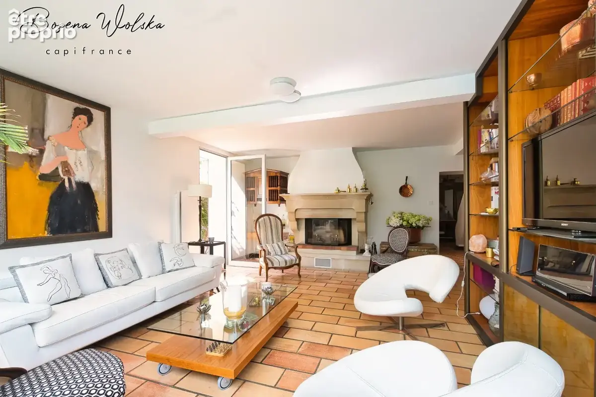 Maison de charme - T6 à vendre avec jardin, piscine, garage et atelier à Istres ( 13) - photo 8