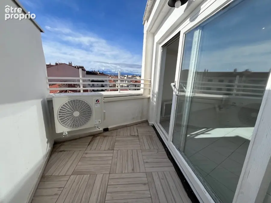 Magnifique T2 de style Loft de 39 m² carrez avec petite terrasse et comble au dernier étage avec ascenseur - photo 6