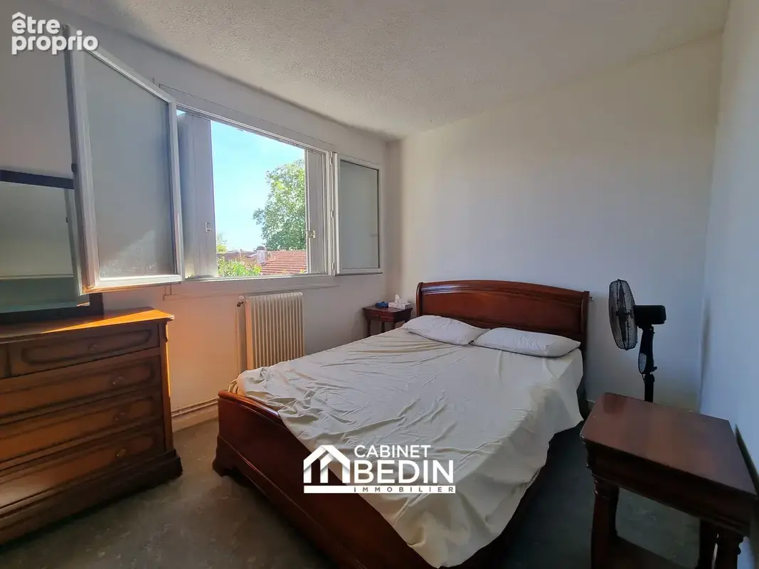 Maison 5 pièces 90 m² à vendre à Les Artigues-De-Lussac (33570) - photo 2