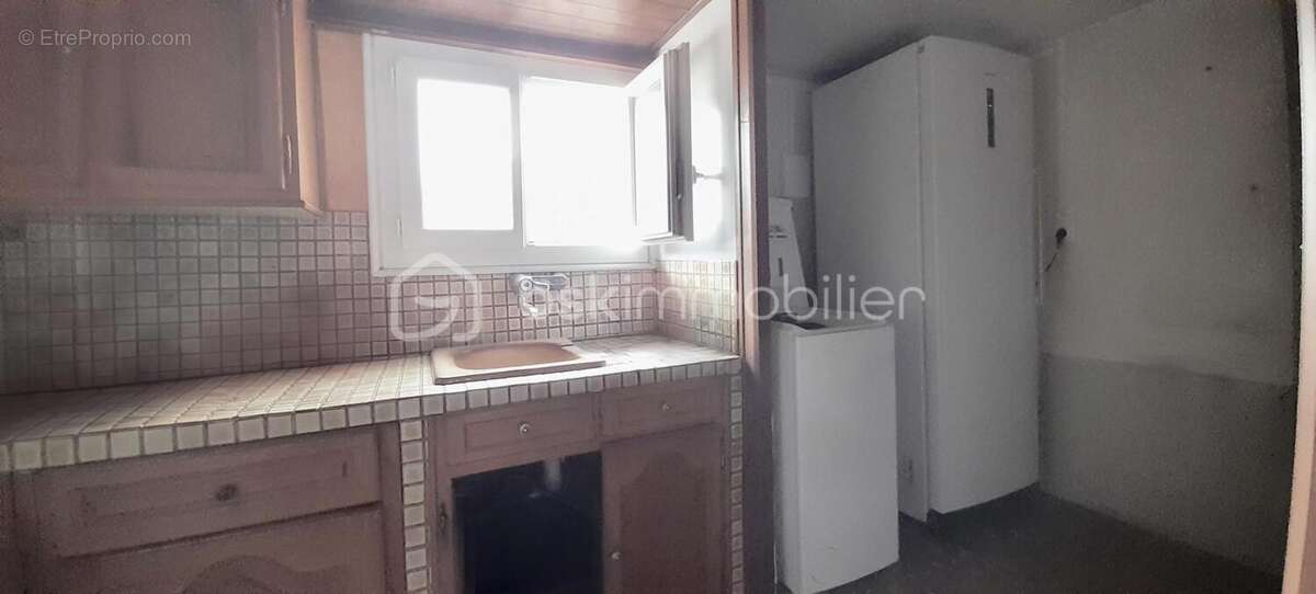 Maison à SAINT-LAURENT-DE-LA-SALANQUE