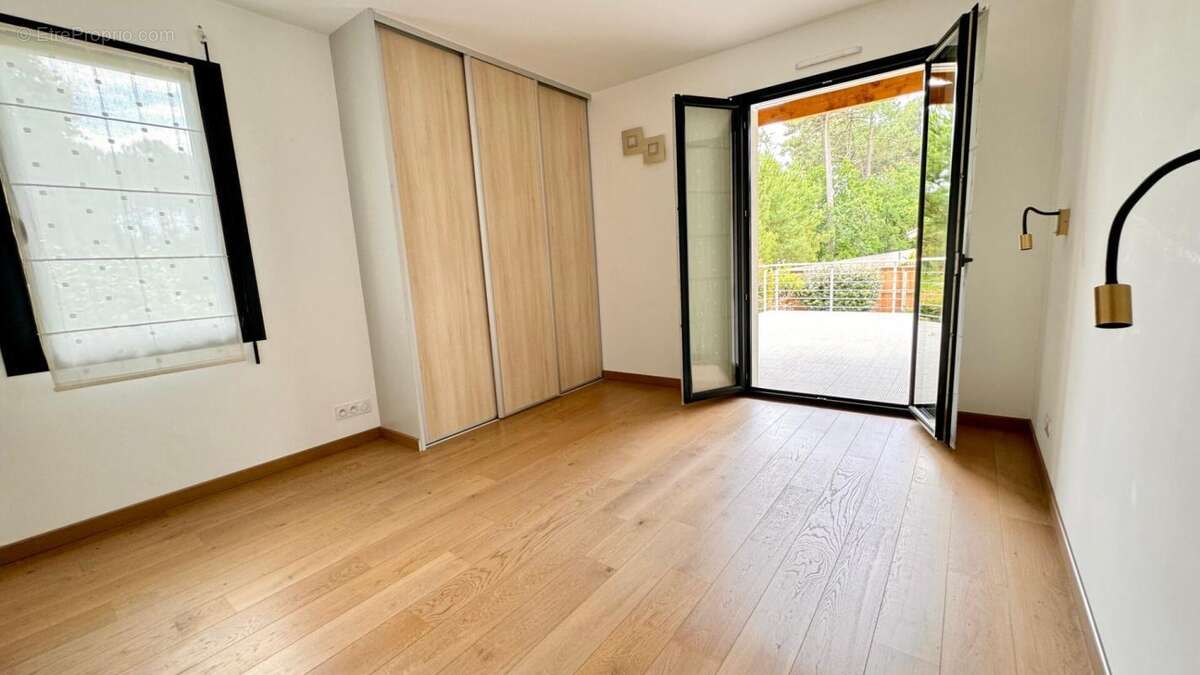 Villa sur vaste sous-sol de 100 m²  ! - photo 9
