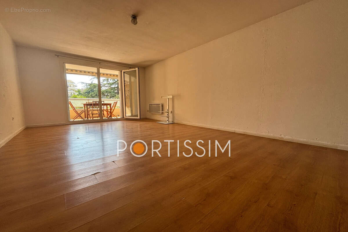 Appartement à CAGNES-SUR-MER