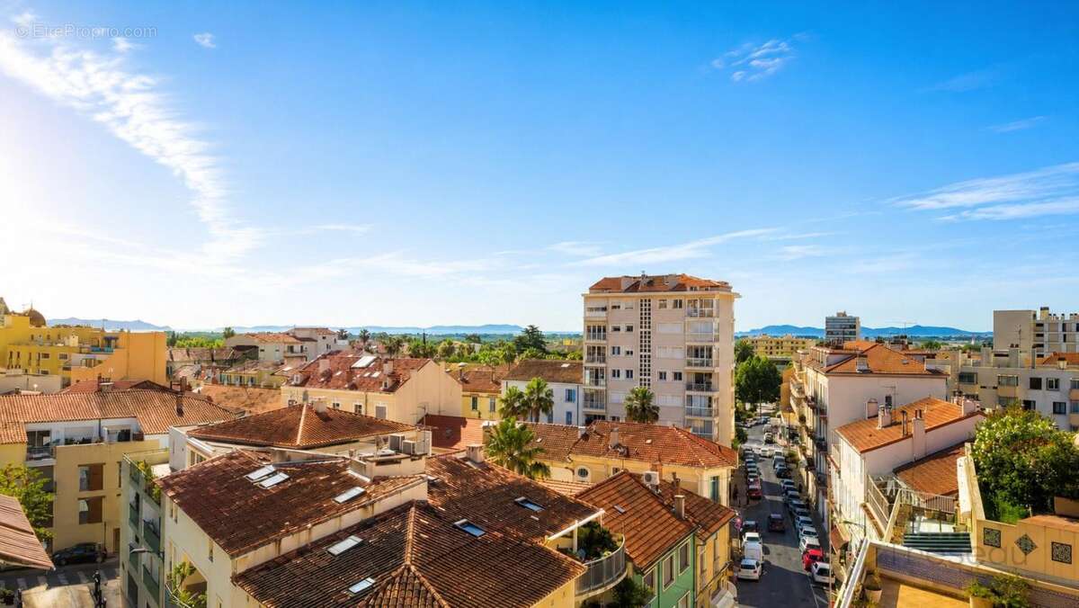 Appartement à HYERES